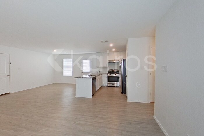 Building Photo - 14318 Calaveras Creek