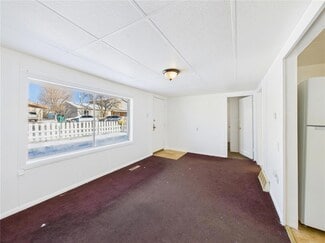Building Photo - 2816 E 14th St