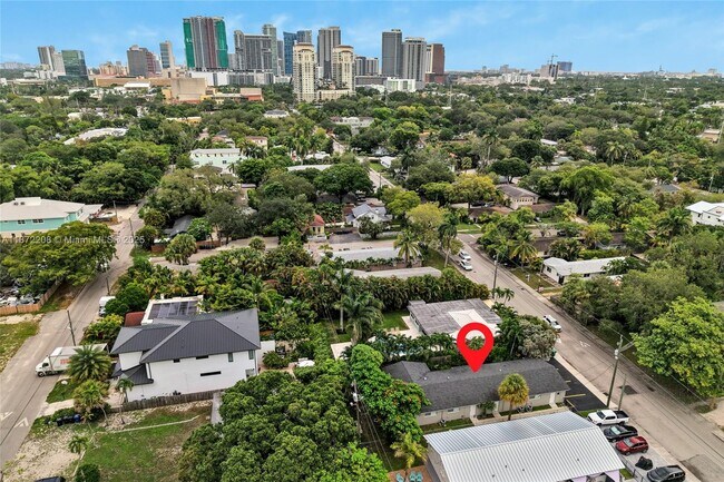 Building Photo - 1015 W Las Olas Blvd