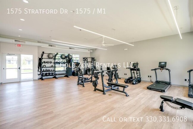 Building Photo - 1575 Stratford Dr