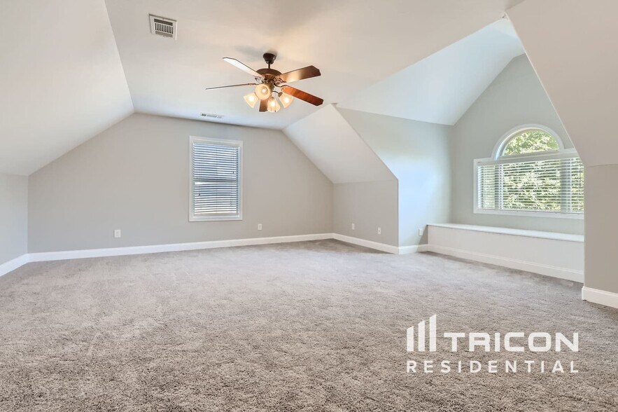 Building Photo - 151 Shelton Dr