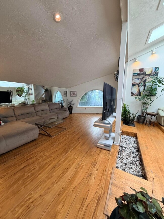 Building Photo - 8226 Glencree Pl
