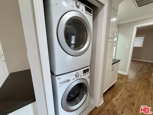 Building Photo - 812 N Alfred St