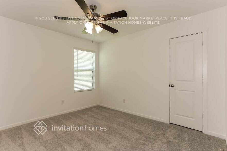 Building Photo - 922 Carrick Dr