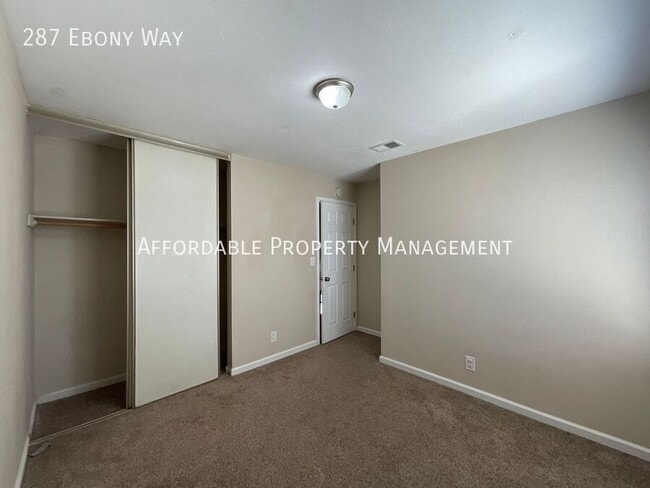 Building Photo - 287 Ebony Way