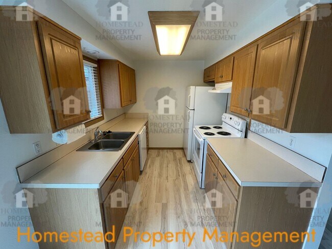 Building Photo - 659