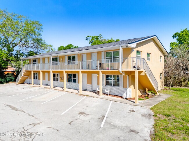 Building Photo - 89 NW Irwin Ave