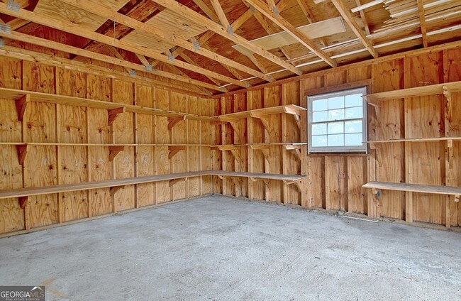 Building Photo - 500 Circle Dr