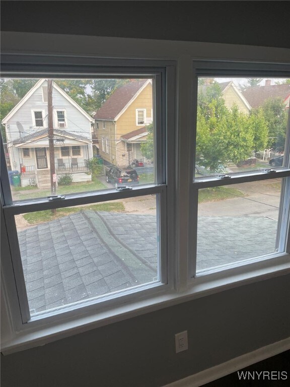 Building Photo - 260 Stevens Ave