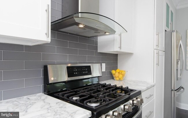 Building Photo - 5302 New Hampshire Ave NW