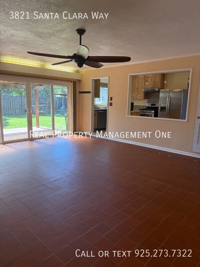 Building Photo - 3821 Santa Clara Way