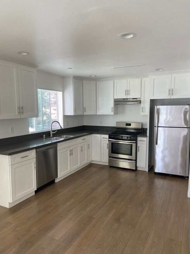 Building Photo - 11514 Emelita St