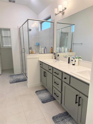 Building Photo - 2817 Riverview Rd