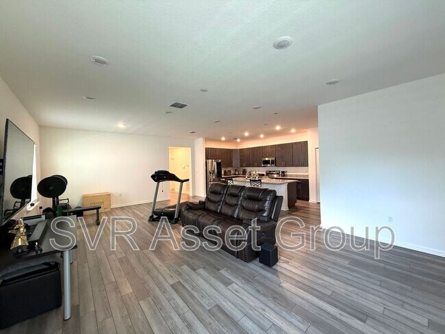 Building Photo - 3248 Crocus Ln