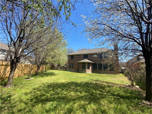 Building Photo - 15022 Galena Dr