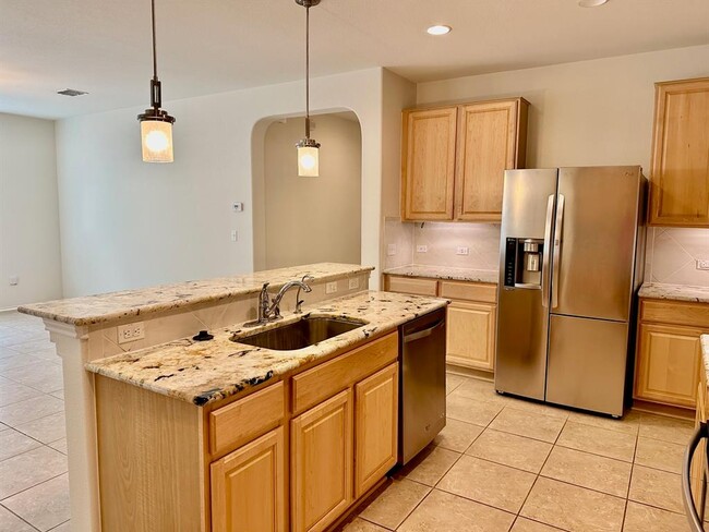 Building Photo - 413 Hunters Hill Dr