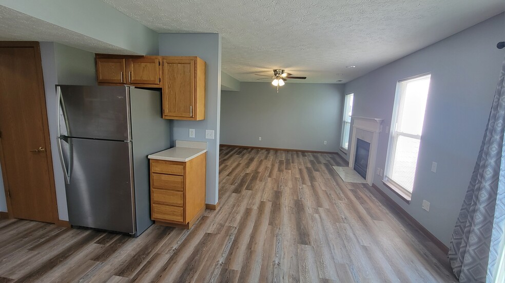 Building Photo - 2123 Bridgewater Cir