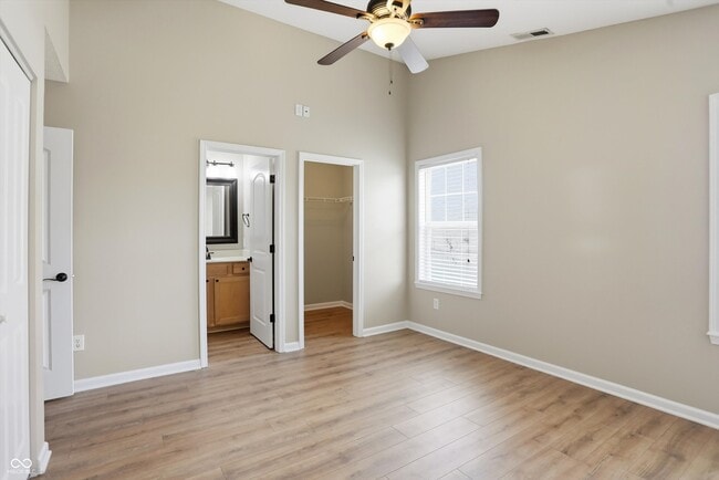 Building Photo - 5561 Wild Horse Dr