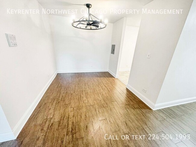 Building Photo - 1465 N Winslowe Dr