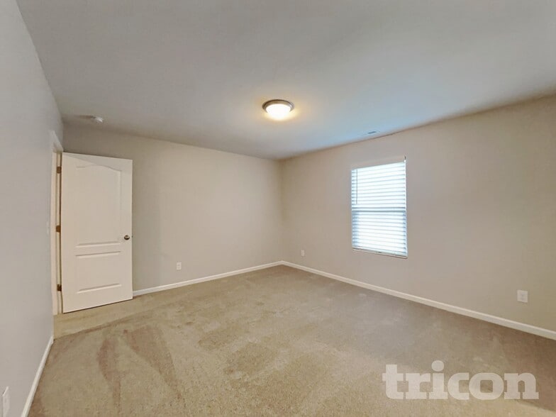 Building Photo - 945 Joselynn Drive