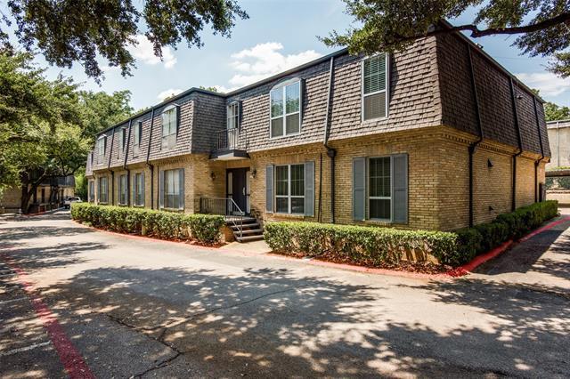 Building Photo - 5053 Les Chateaux Dr