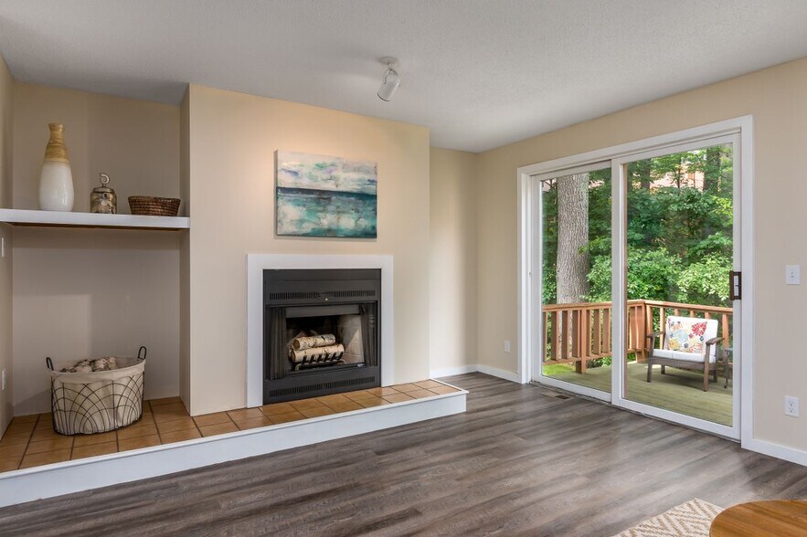 Building Photo - 87 Dunvegan Wds Dr