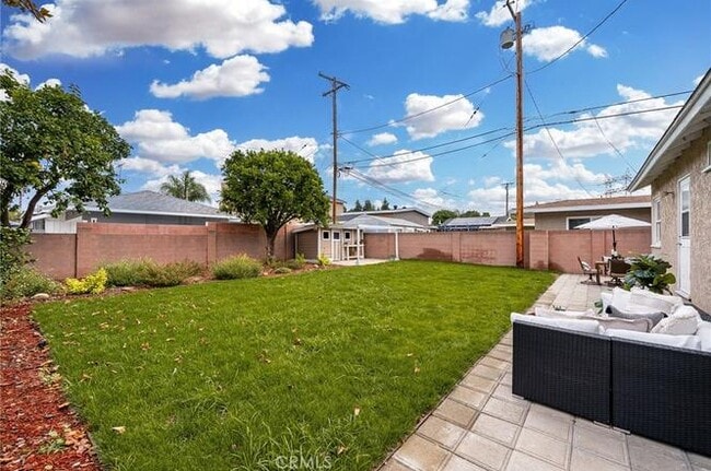 Building Photo - 6903 Henrilee St