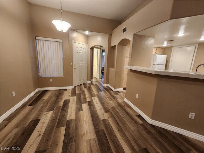 Building Photo - 7400 W Flamingo Rd
