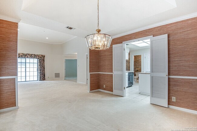 Building Photo - 14823 River Glen N