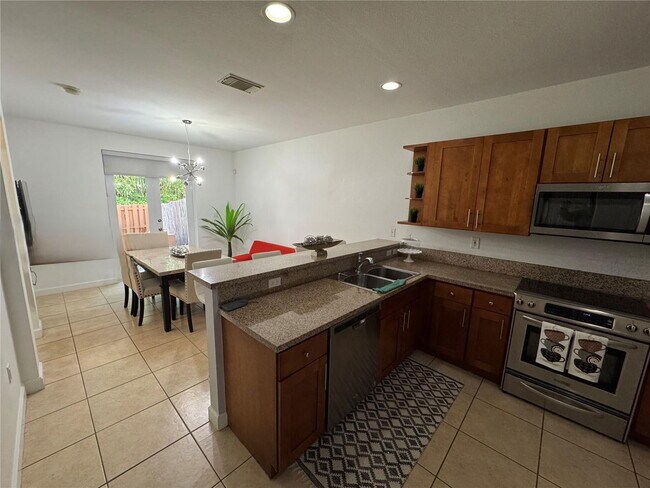 Building Photo - 10748 NW 74th Terrace