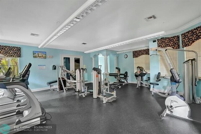 Building Photo - 10366 Fox Trail Rd S