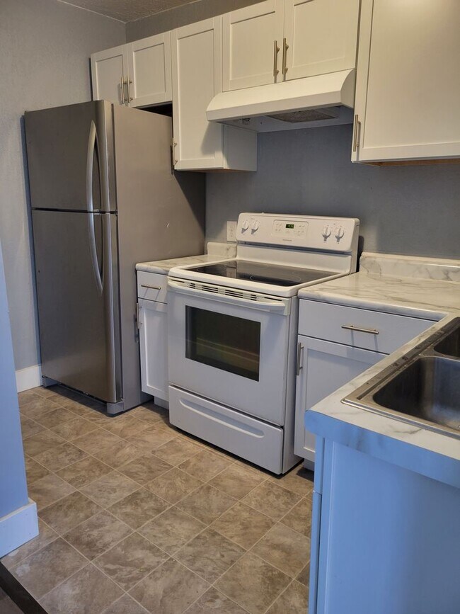 Building Photo - 309 W Williams Street