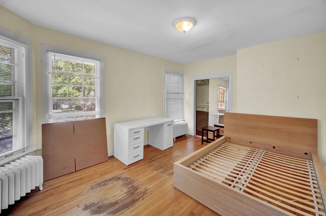 Building Photo - 2303 Ridge Ave