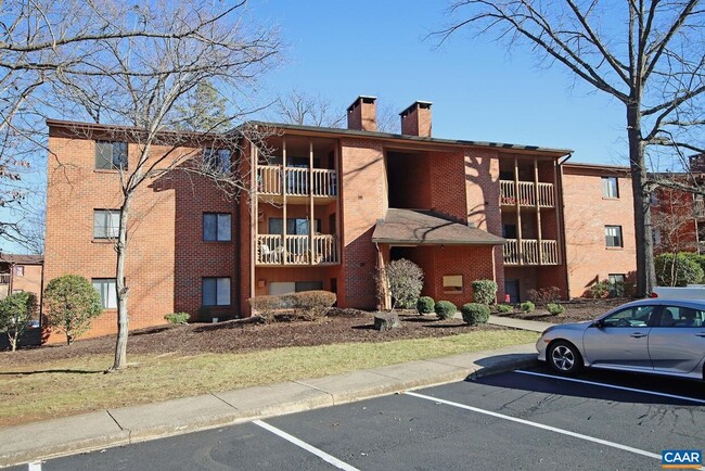 Building Photo - Turtle Creek Condo for rent- walking distance to Stonefield Shopping & enjoy the pool soon!
