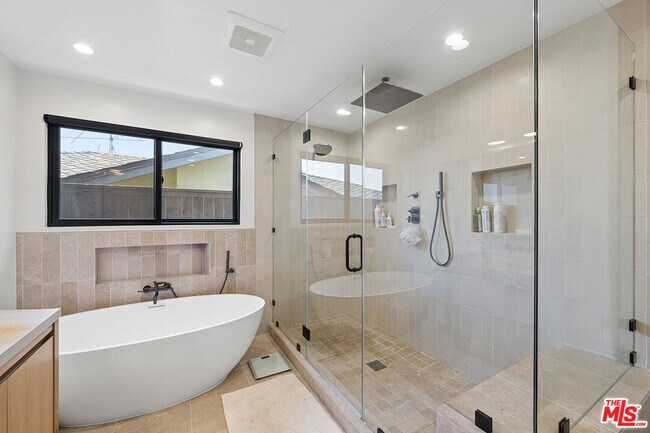 Building Photo - 4132 Punta Alta Dr