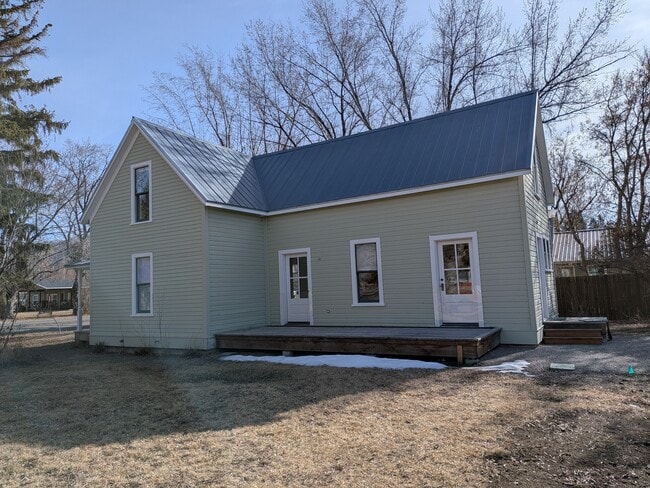 Building Photo - 117 S 2nd St