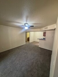 Building Photo - 2-Bed Condo in The Arbors- Ready for Move-In!