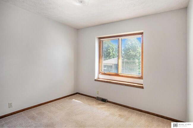 Building Photo - 13946 Arbor Cir