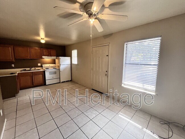 Primary Photo - 809 E Huntsville Ave