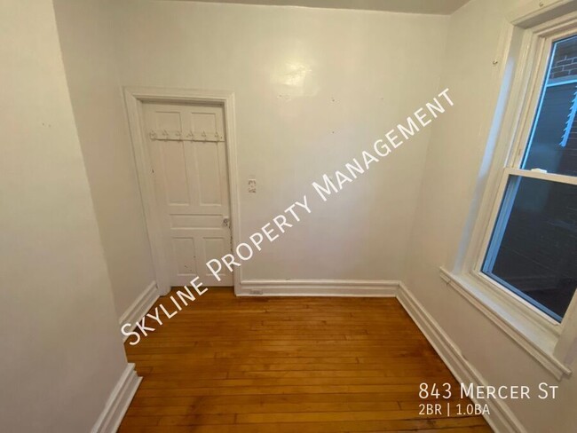 Building Photo - Gorgeous 2 Bedroom Home For Rent in Fishtown!