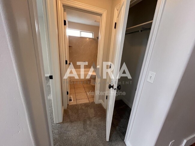 Building Photo - 7845 Ruby Valley Dr
