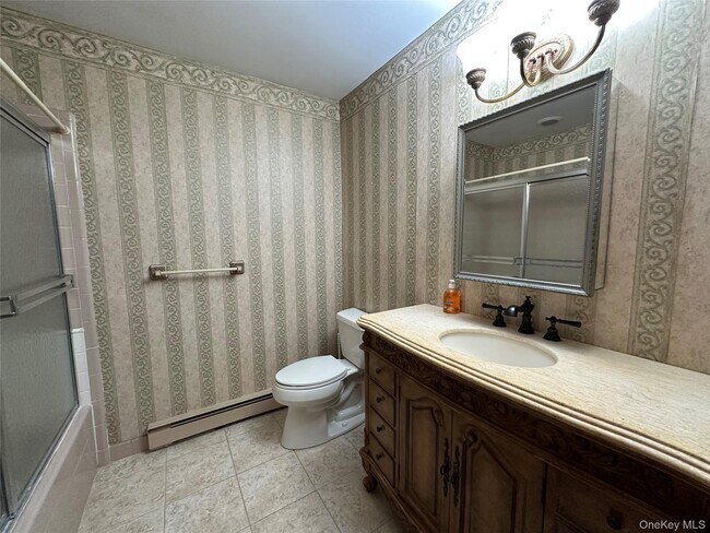 Building Photo - 9 Guilford Ct