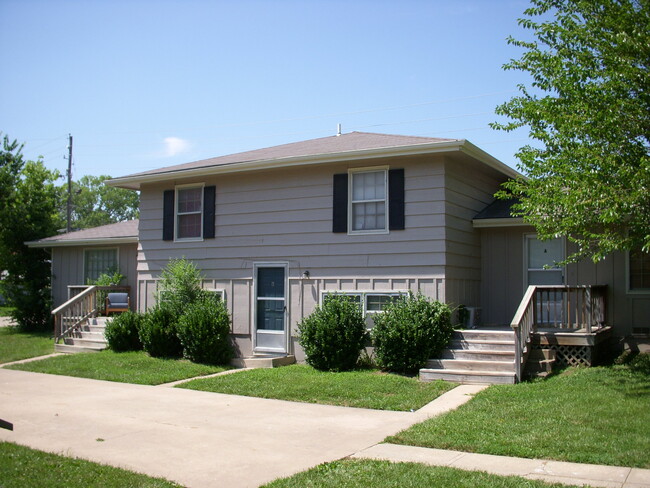 Primary Photo - 2707 Ridge Ct