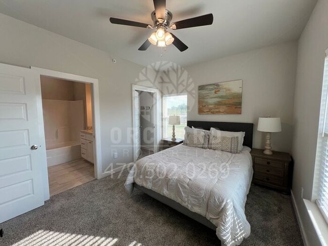 Building Photo - 2/2 | The Hudson at Central Landing- Apartments in Conway, AR!