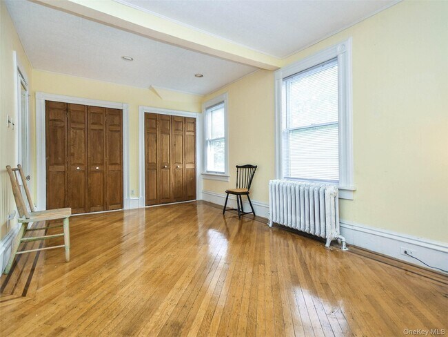 Building Photo - 27 Summit Ave