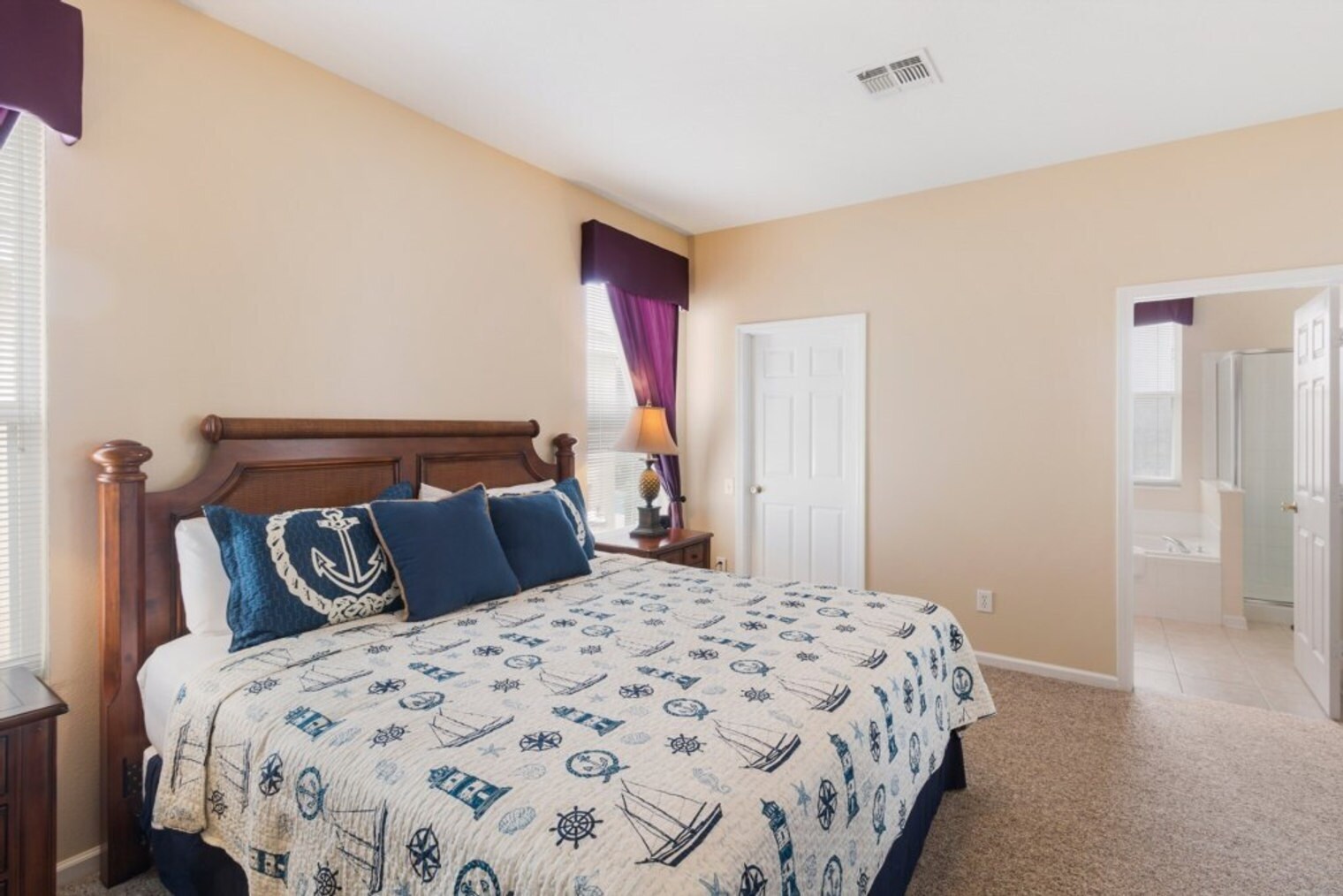 Building Photo - 8171 Fan Palm Way