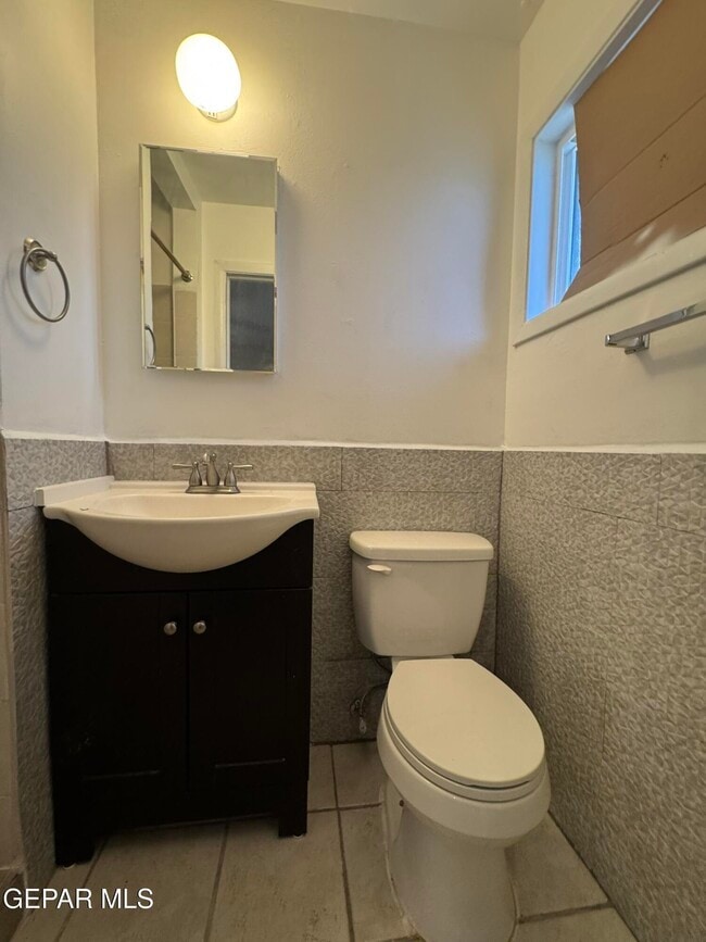 Building Photo - 5704 Miami Ct
