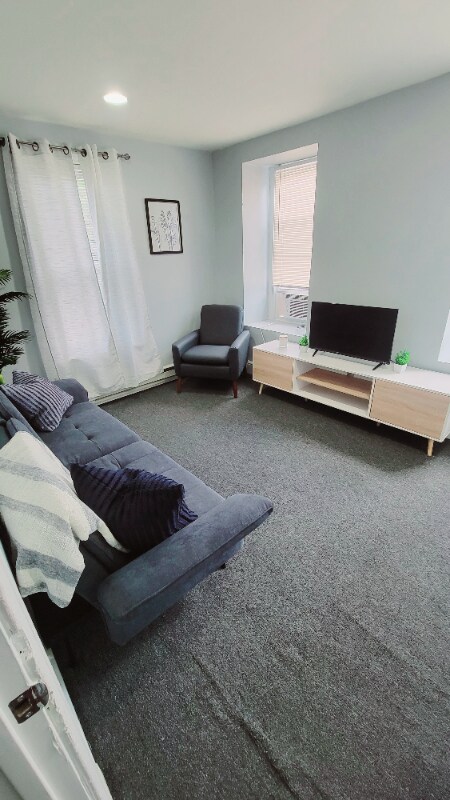 Building Photo - 234 Manheim St