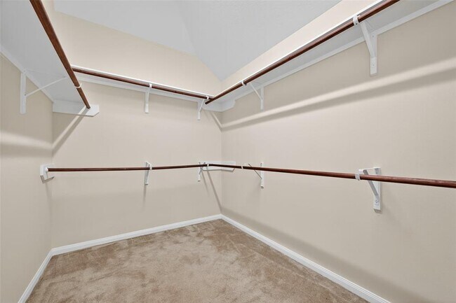 Building Photo - 15918 Keystone Ridge Ln