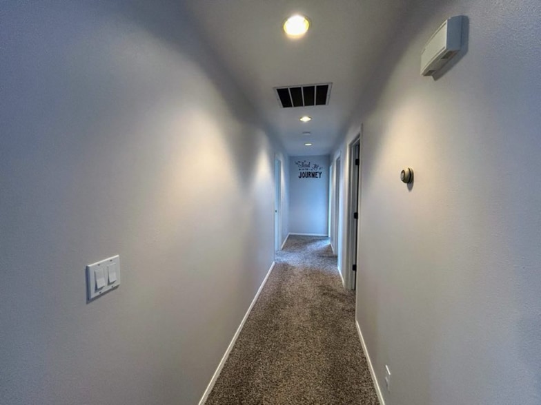 Building Photo - 825 4300 N